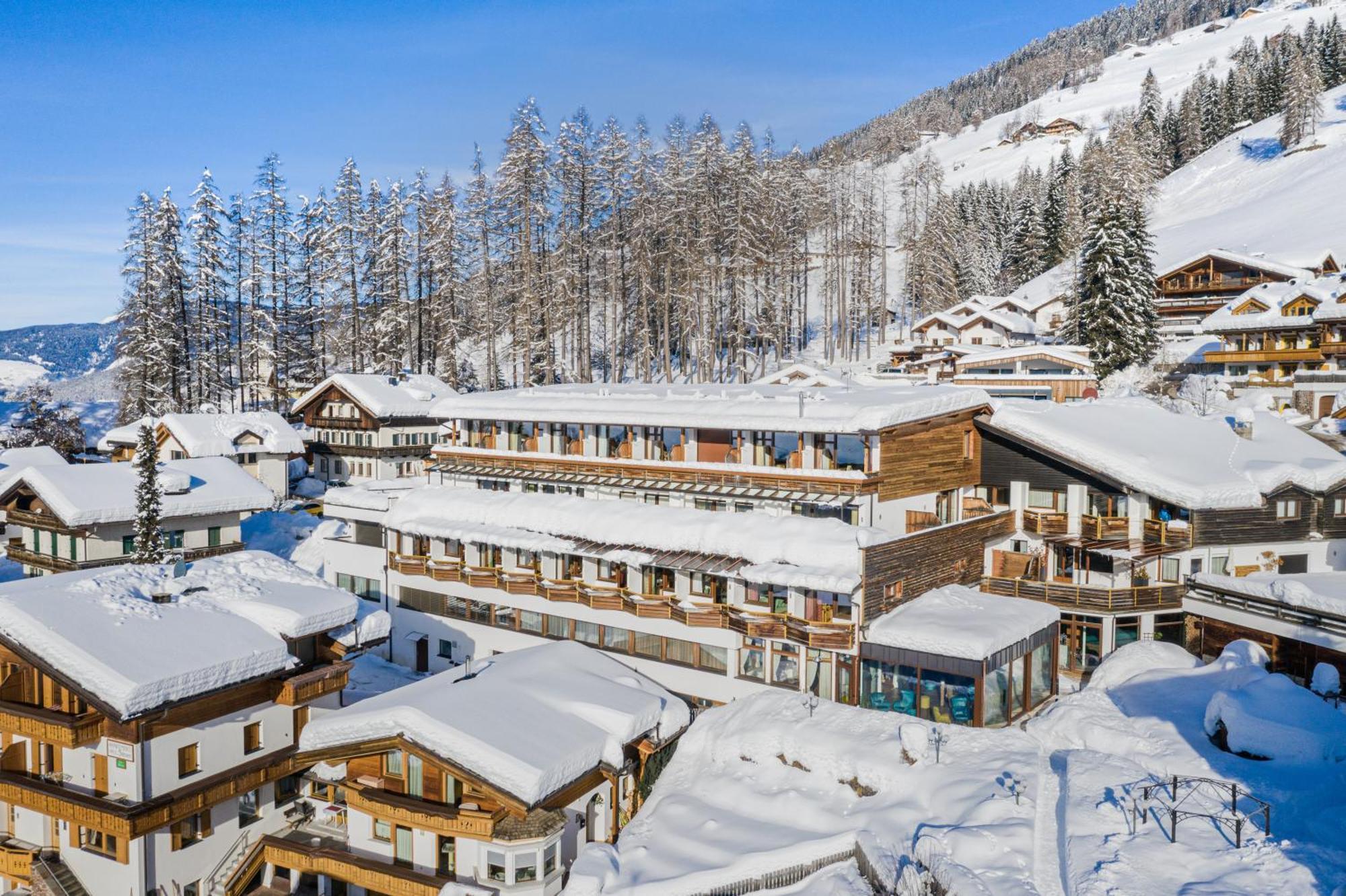 Alpenwellnesshotel St. Veit Sexten Exterior foto