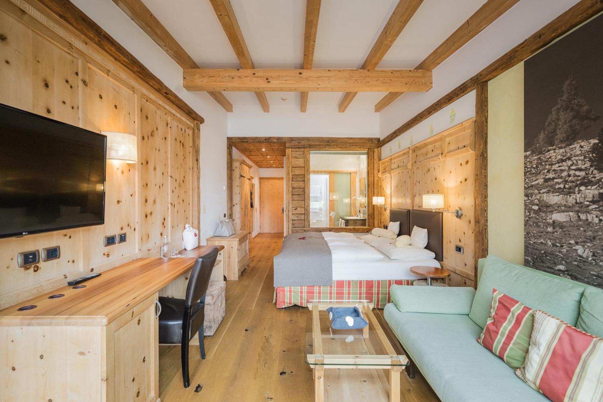 Alpenwellnesshotel St. Veit Sexten Exterior foto