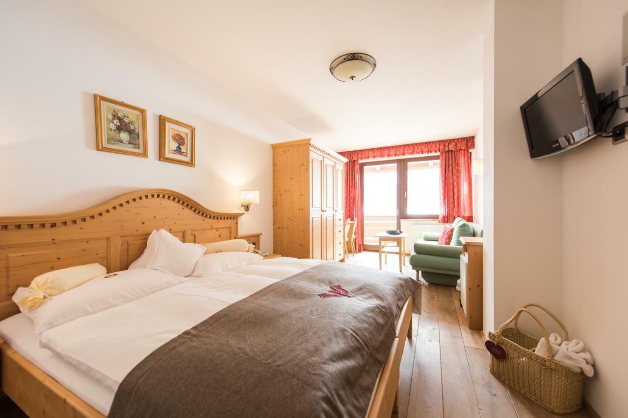 Alpenwellnesshotel St. Veit Sexten Quarto foto